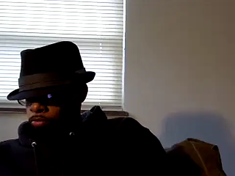 Snapshot of WhiskeyWood_DuhGOD chatting on 12-11-24, 08:28 WhiskeyWood DuhGOD online show from 12-11-24, 08:28