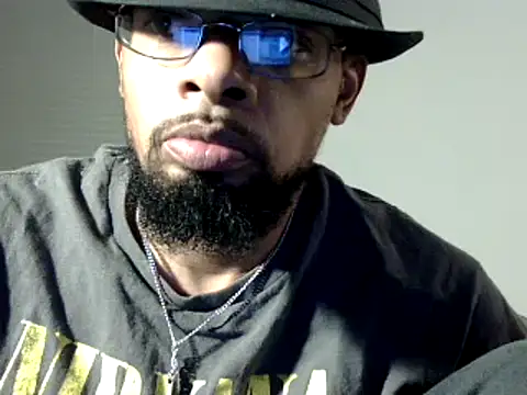 Snapshot of WhiskeyWood_DuhGOD chatting on 12-17-24, 02:23 WhiskeyWood DuhGOD online show from 12-17-24, 02:23