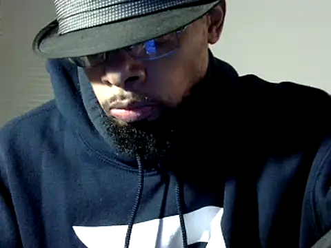 Snapshot of WhiskeyWood_DuhGOD chatting on 12-23-24, 02:13 WhiskeyWood DuhGOD online show from 12-23-24, 02:13