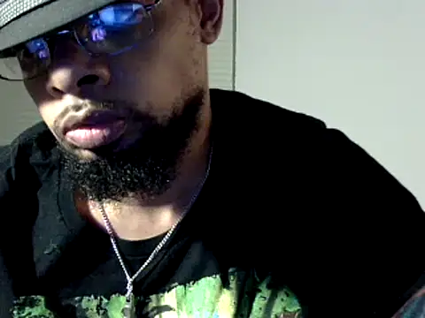 Snapshot of WhiskeyWood_DuhGOD chatting on 12-29-24, 02:27 WhiskeyWood DuhGOD online show from 12-29-24, 02:27