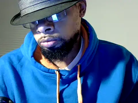 Snapshot of WhiskeyWood_DuhGOD chatting on 01-01-25, 01:26 WhiskeyWood DuhGOD online show from 01-01-25, 01:26