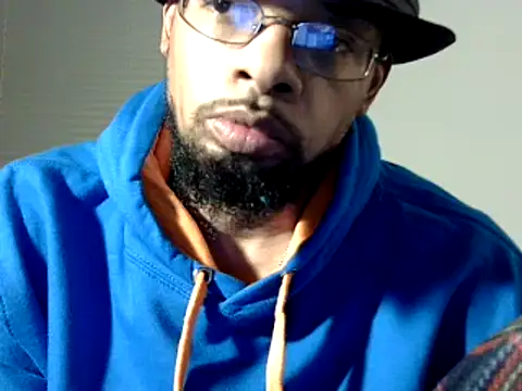 Snapshot of WhiskeyWood_DuhGOD chatting on 01-01-25, 04:29 WhiskeyWood DuhGOD online show from 01-01-25, 04:29
