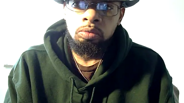 Snapshot of WhiskeyWood_DuhGOD chatting on 01-10-25, 05:24 WhiskeyWood DuhGOD online show from 01-10-25, 05:24