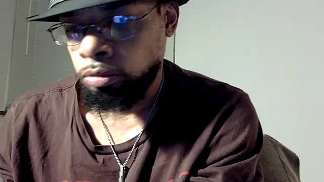 Snapshot of WhiskeyWood_DuhGOD chatting on 01-11-25, 03:13 WhiskeyWood DuhGOD online show from 01-11-25, 03:13