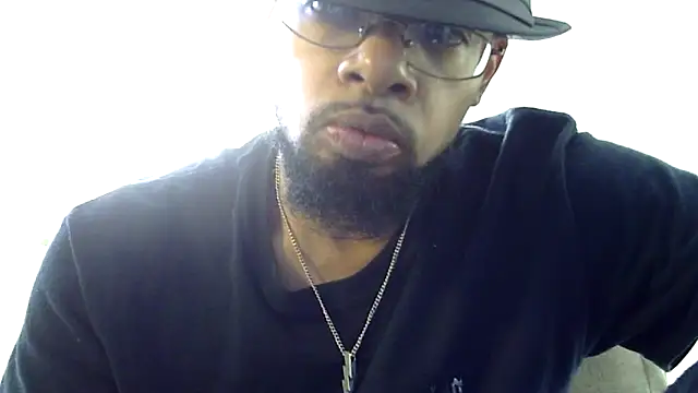 Snapshot of WhiskeyWood_DuhGOD chatting on 01-27-25, 05:37 WhiskeyWood DuhGOD online show from 01-27-25, 05:37