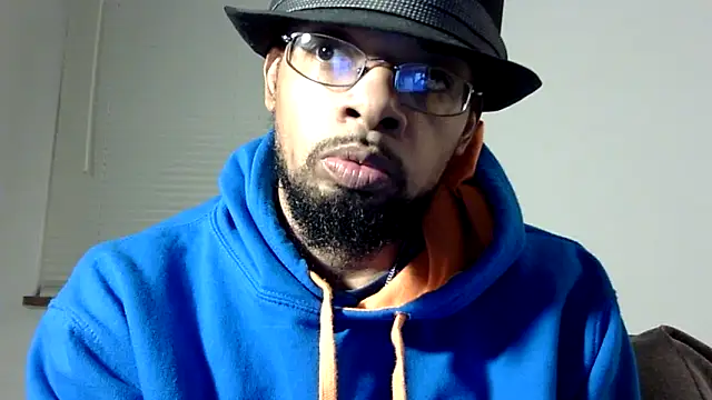 Snapshot of WhiskeyWood_DuhGOD chatting on 02-10-25, 02:08 WhiskeyWood DuhGOD online show from 02-10-25, 02:08