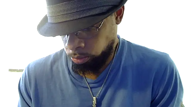 Snapshot of WhiskeyWood_DuhGOD chatting on 02-10-25, 08:31 WhiskeyWood DuhGOD online show from 02-10-25, 08:31