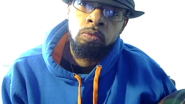 Snapshot of WhiskeyWood_DuhGOD chatting on 02-14-25, 08:37 WhiskeyWood DuhGOD online show from 02-14-25, 08:37