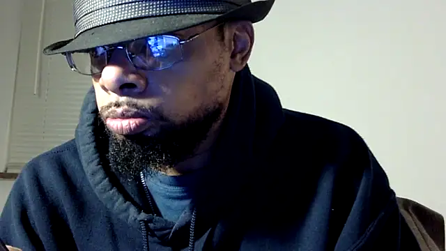 Snapshot of WhiskeyWood_DuhGOD chatting on 02-18-25, 02:16 WhiskeyWood DuhGOD online show from 02-18-25, 02:16