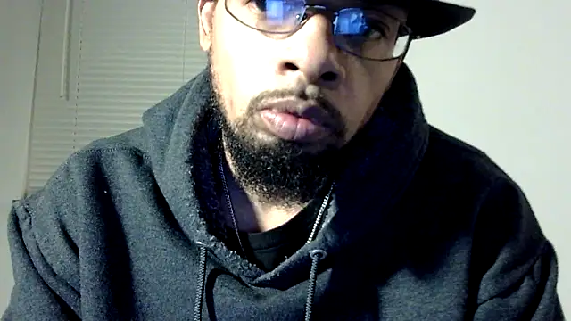 Snapshot of WhiskeyWood_DuhGOD chatting on 02-28-25, 02:20 WhiskeyWood DuhGOD online show from 02-28-25, 02:20