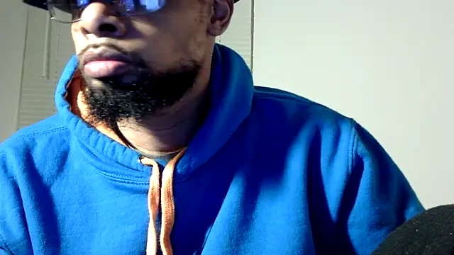 Snapshot of WhiskeyWood_DuhGOD chatting on 03-08-25, 02:34 WhiskeyWood DuhGOD online show from 03-08-25, 02:34