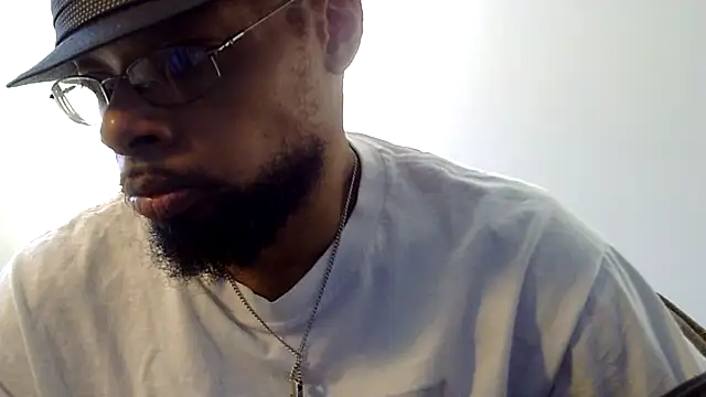 Snapshot of WhiskeyWood_DuhGOD chatting on 03-10-25, 04:35 WhiskeyWood DuhGOD online show from 03-10-25, 04:35