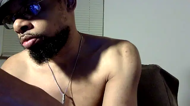 Snapshot of WhiskeyWood_DuhGOD chatting on 03-12-25, 02:09 WhiskeyWood DuhGOD online show from 03-12-25, 02:09