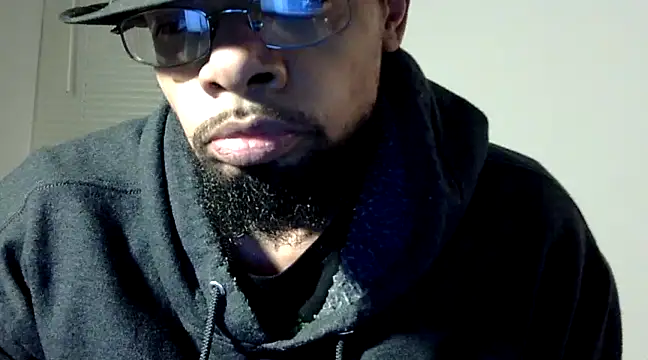 Snapshot of WhiskeyWood_DuhGOD chatting on 03-13-25, 01:10 WhiskeyWood DuhGOD online show from 03-13-25, 01:10