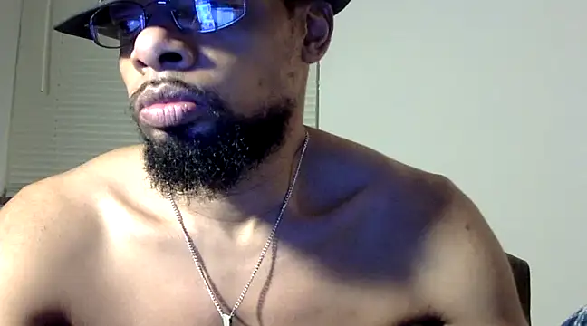 Snapshot of WhiskeyWood_DuhGOD chatting on 03-15-25, 01:30 WhiskeyWood DuhGOD online show from 03-15-25, 01:30