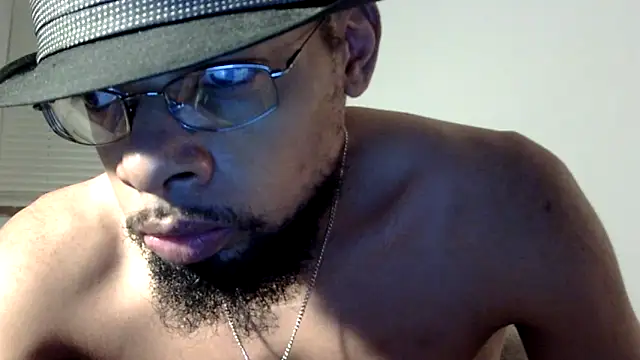 Snapshot of WhiskeyWood_DuhGOD chatting on 03-22-25, 01:32 WhiskeyWood DuhGOD online show from 03-22-25, 01:32
