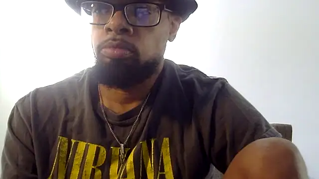 Snapshot of WhiskeyWood_DuhGOD chatting on 09-17-25, 04:41 WhiskeyWood DuhGOD online show from 09-17-25, 04:41