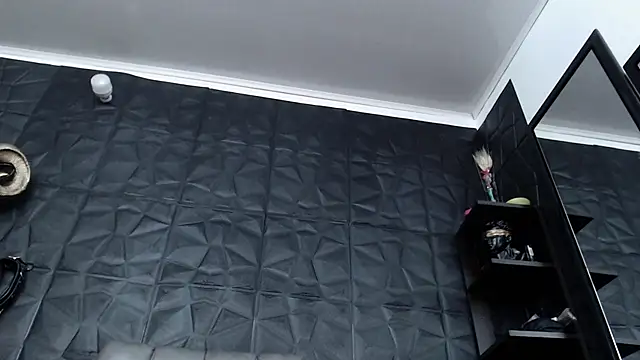 Agata Darkness online show from 01-15-26, 01:32