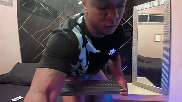 ronnie 7777 online show from 01-20-25, 07:35