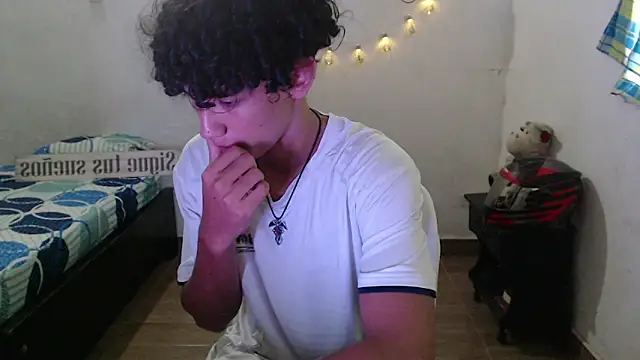 Snapshot of jake_willianss chatting on 12-16-24, 08:05 jake willianss online show from 12-16-24, 08:05