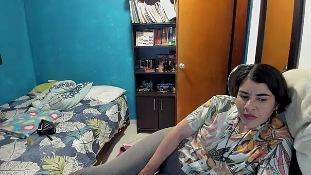 peanut tangerine online show from 10-08-25, 11:02