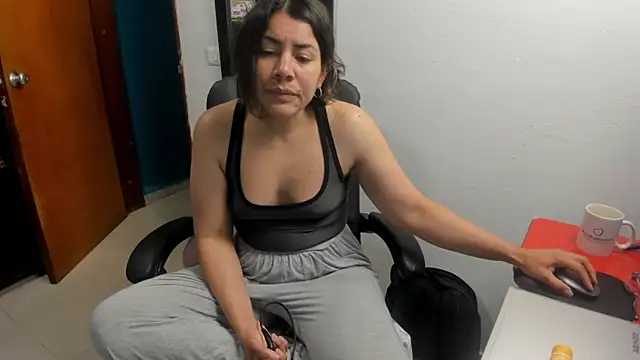 peanut tangerine online show from 01-19-26, 12:03