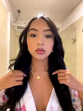 Snapshot of SOPHIACANDY19_ chatting on 11-08-25, 11:03 SOPHIACANDY19 online show from 11-08-25, 11:03