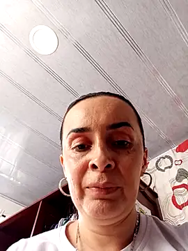 Samantha Sullivan  online show from 10-30-25, 03:24