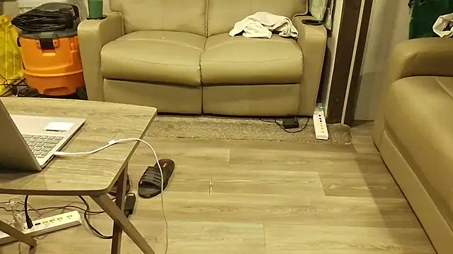 overaveragefreak4you online show from 02-17-26, 04:42