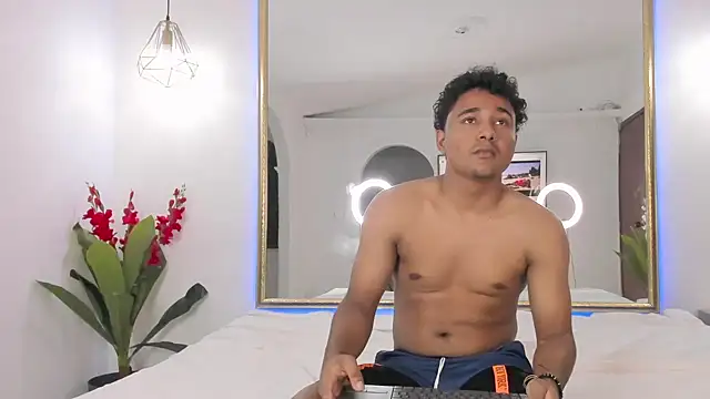 mia and masterboy online show from 12-10-24, 02:59