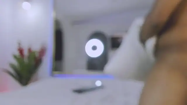 mia and masterboy online show from 12-15-24, 09:13