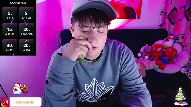 Snapshot of _AlexMorris chatting on 12-05-24, 06:21 AlexMorris online show from 12-05-24, 06:21