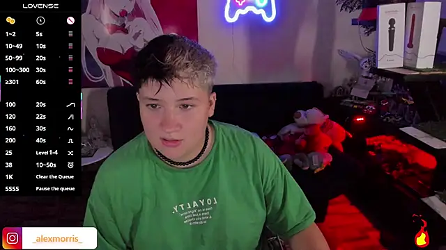 Snapshot of _AlexMorris chatting on 11-06-25, 05:41 AlexMorris online show from 11-06-25, 05:41