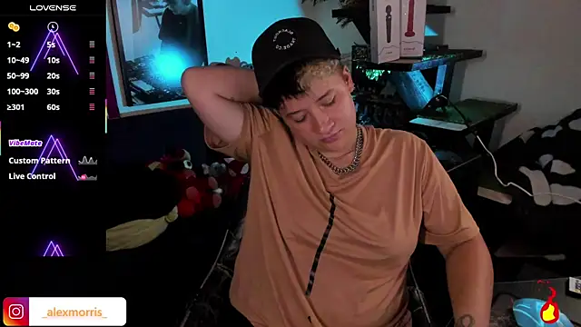 Snapshot of _AlexMorris chatting on 11-25-25, 05:51 AlexMorris online show from 11-25-25, 05:51