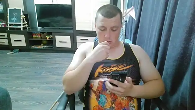 Snapshot of gamblingbum chatting on 05-30-26, 10:34 gamblingbum online show from 05-30-26, 10:34