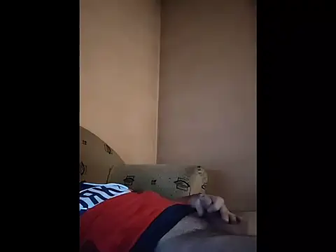 Snapshot of Vicktore007 chatting on 11-14-25, 11:13 Vicktore007 online show from 11-14-25, 11:13