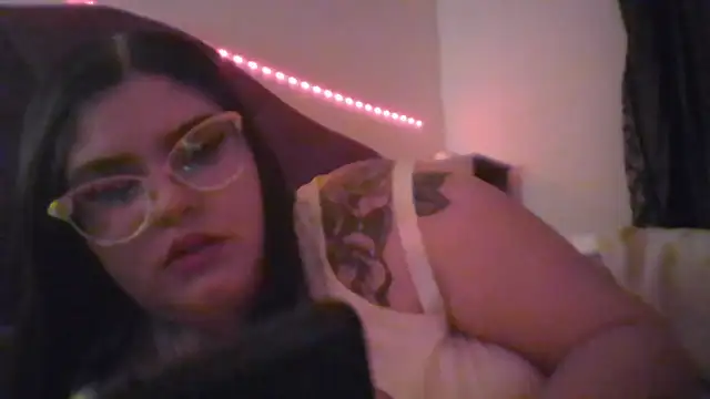 alexaandreea99 online show from 02-04-26, 07:53