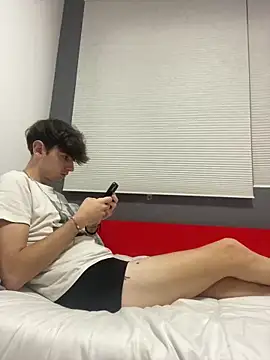 Snapshot of Adriiann__21 chatting on 12-28-24, 10:13 Adriiann 21 online show from 12-28-24, 10:13