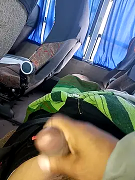 alexchir4 online show from 09-28-25, 12:32