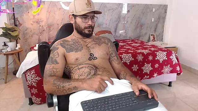 Snapshot of hanz_col chatting on 01-06-26, 02:10 hanz col online show from 01-06-26, 02:10