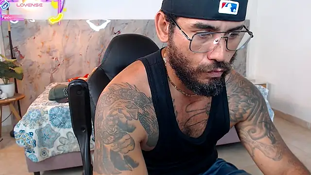 Snapshot of hanz_col chatting on 01-14-26, 02:44 hanz col online show from 01-14-26, 02:44