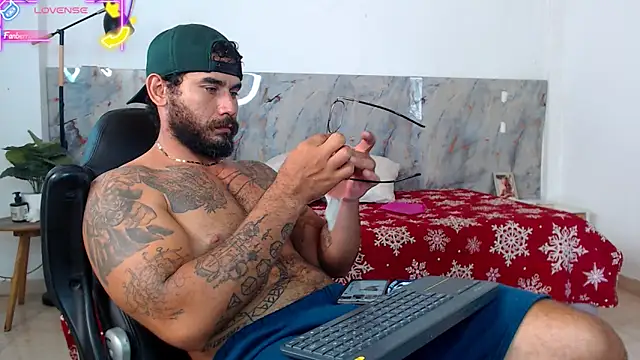 Snapshot of hanz_col chatting on 02-06-26, 03:48 hanz col online show from 02-06-26, 03:48