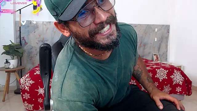 Snapshot of hanz_col chatting on 02-07-26, 10:57 hanz col online show from 02-07-26, 10:57