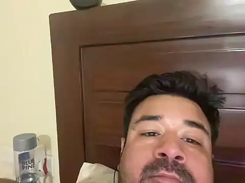 coolboy6566 online show from 02-11-26, 07:08