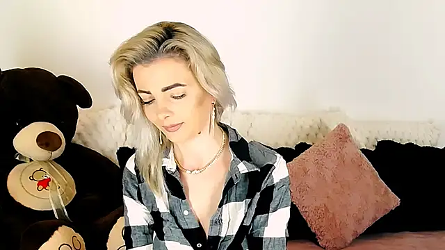 Aly girl1 online show from 01-18-26, 01:37