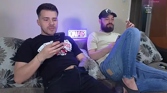 Snapshot of JohnnyStepBro chatting on 12-10-24, 05:55 JohnnyStepBro online show from 12-10-24, 05:55