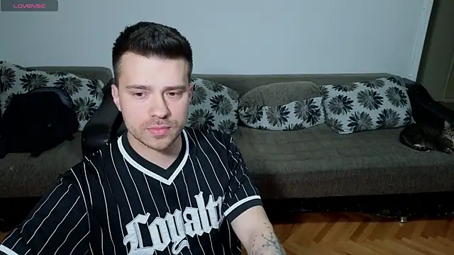 JohnnyStepBro online show from 04-21-26, 10:34