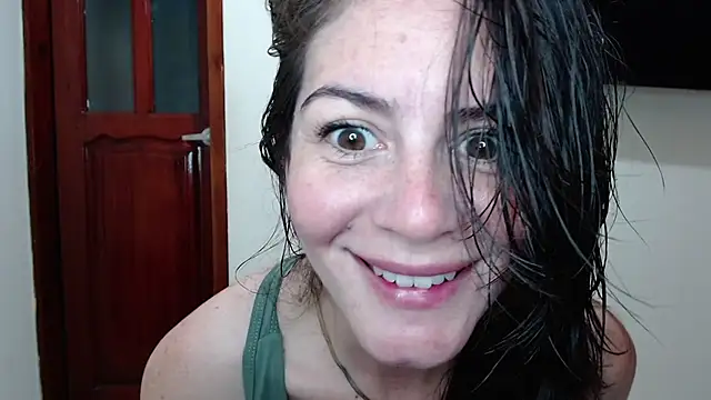 Snapshot of Hanny_24 chatting on 07-06-26, 09:28 Hanny 24 online show from 07-06-26, 09:28