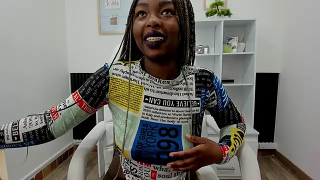  Zooee online show from 01-08-25, 11:43