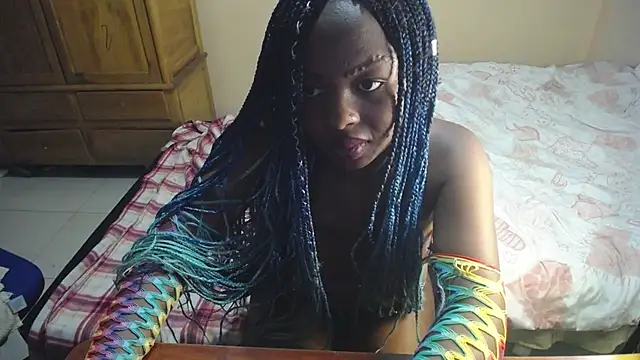  Zooee online show from 03-04-25, 05:24